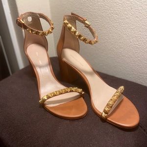 Stuart Weitzman Leather Heels Size 10